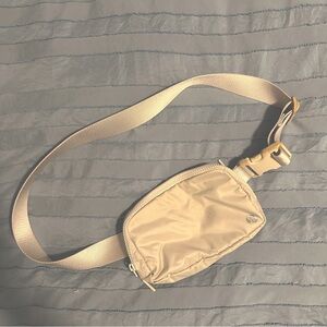 Lululemon belt bag